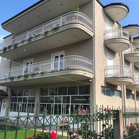 Rent Rooms Kapri Pogradec Exterior foto