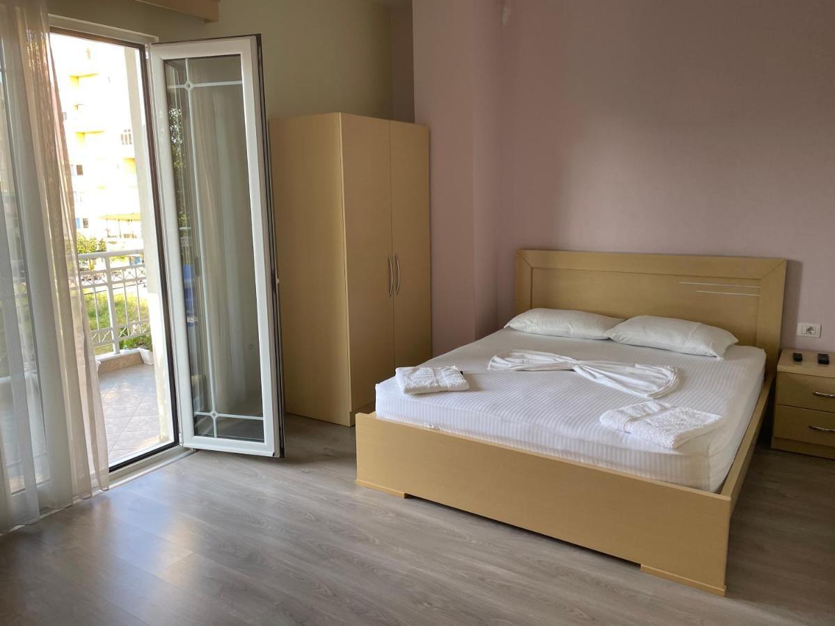 Rent Rooms Kapri Pogradec Exterior foto