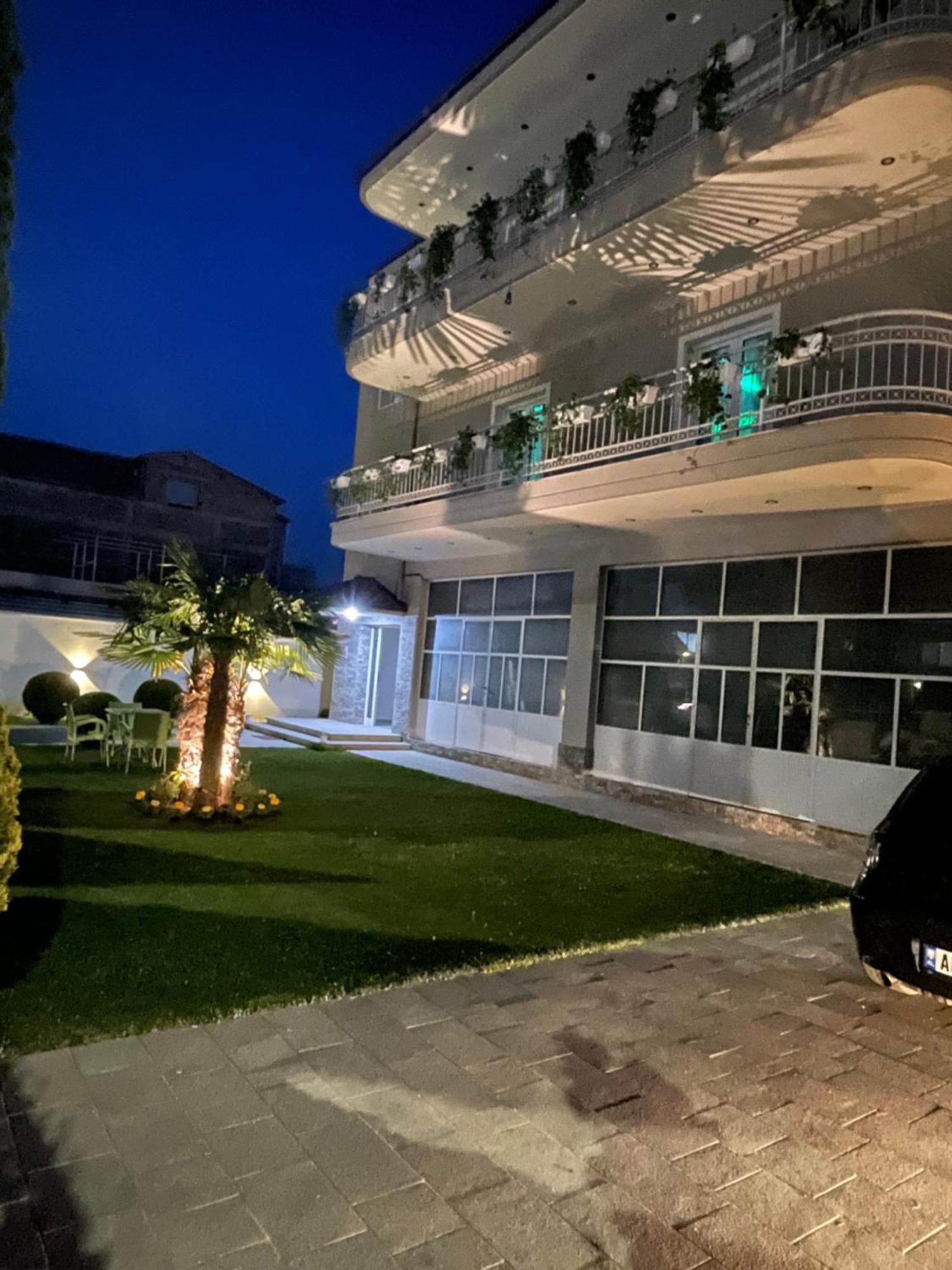 Rent Rooms Kapri Pogradec Exterior foto